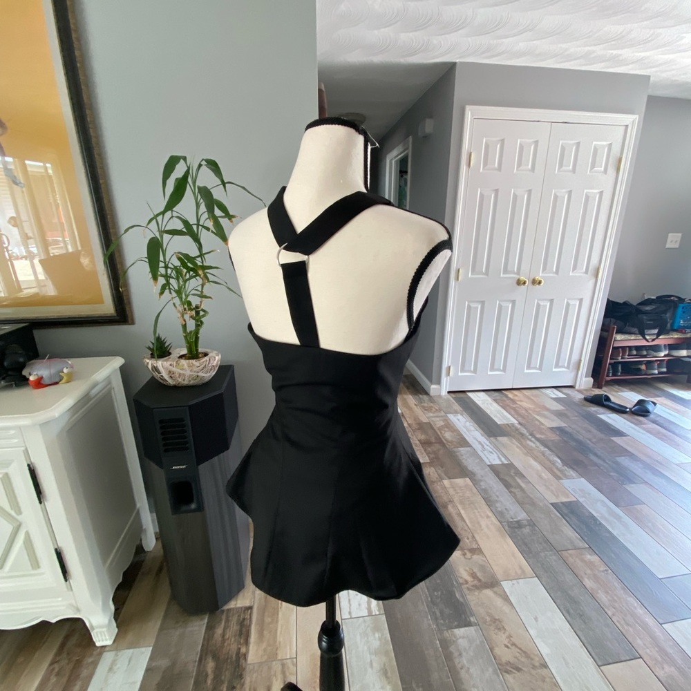 Black top open back size xs